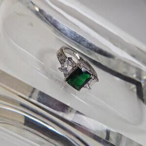 Vintage Silver Tone Emerald-Cut Green CZ Cocktail Ring Size 8